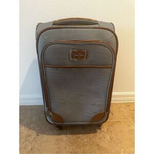 Jessica Simpson Breton Carry-On Roller Spinner Weekend Suitcase Luggage * Notes